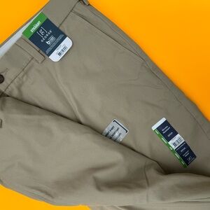 Straight 32 x 30 410 pants